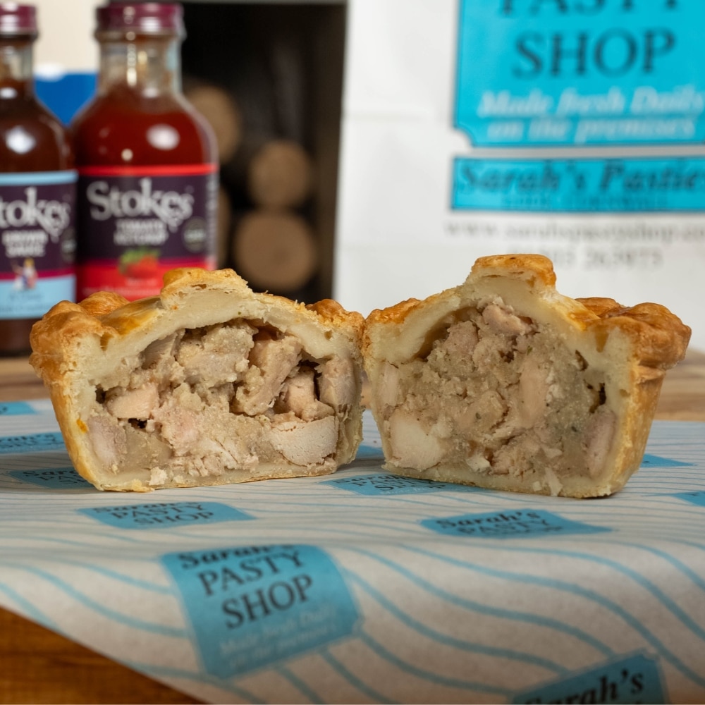 Roast Chicken, Gravy & Stuffing Pie (Box of 6) - Image 3