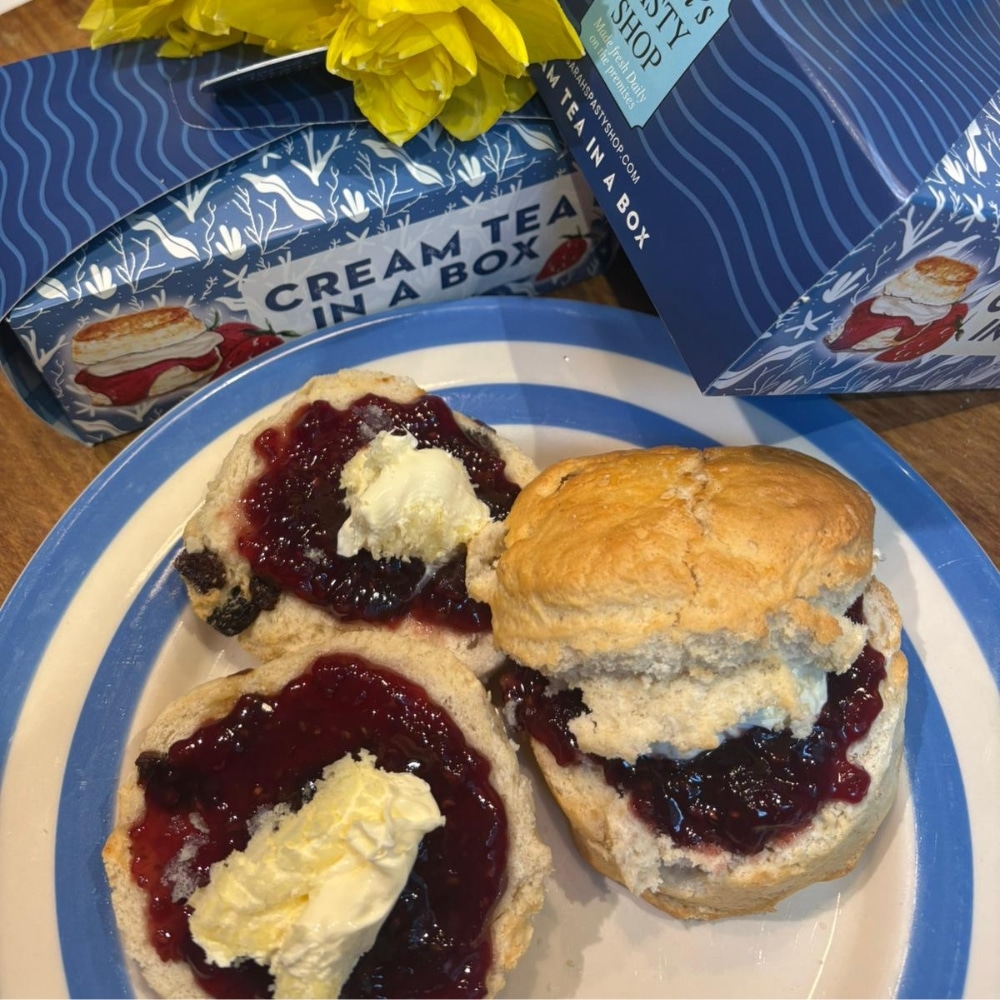 Cornish Cream Tea for Two - Image 2