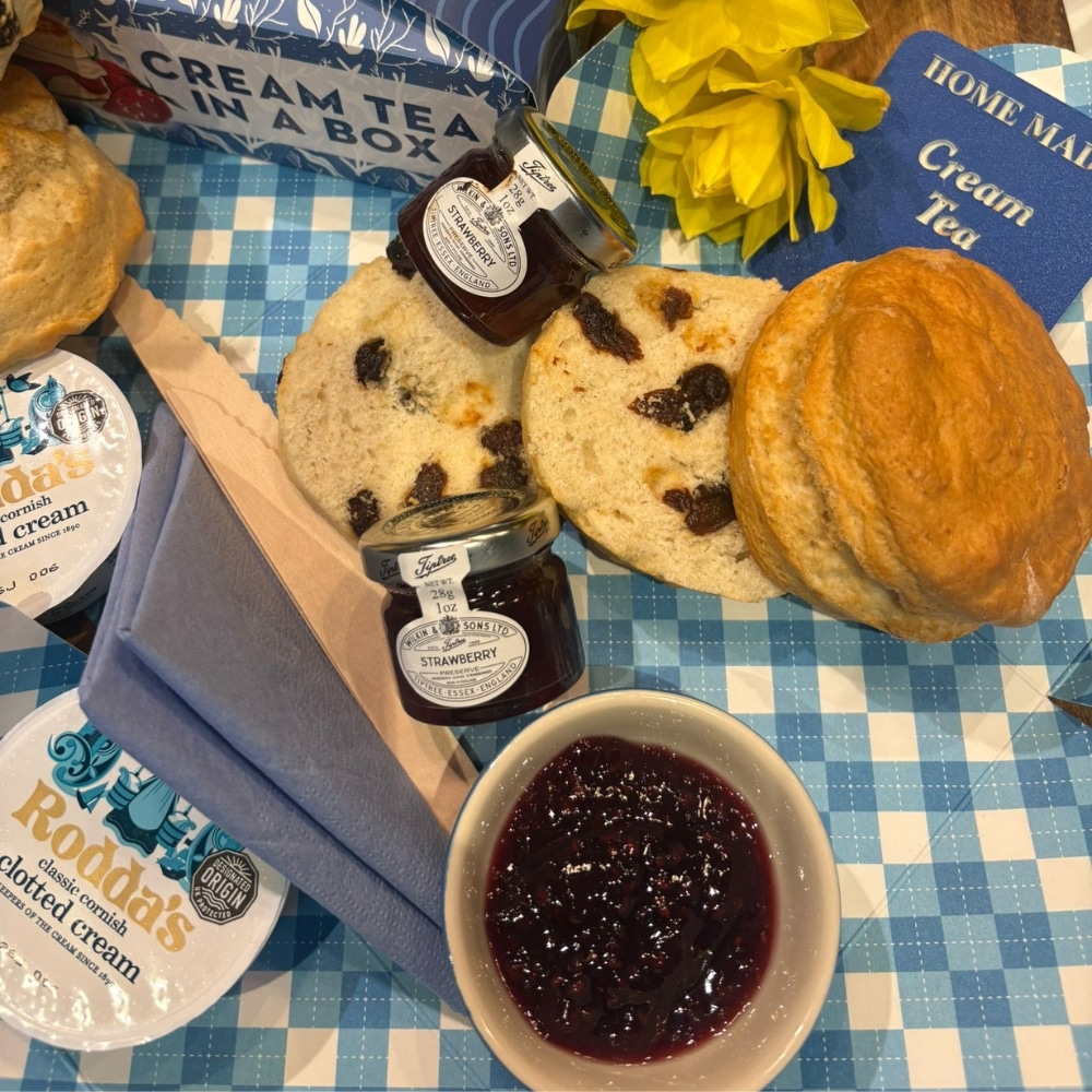 Cornish Cream Tea for Two - Image 3