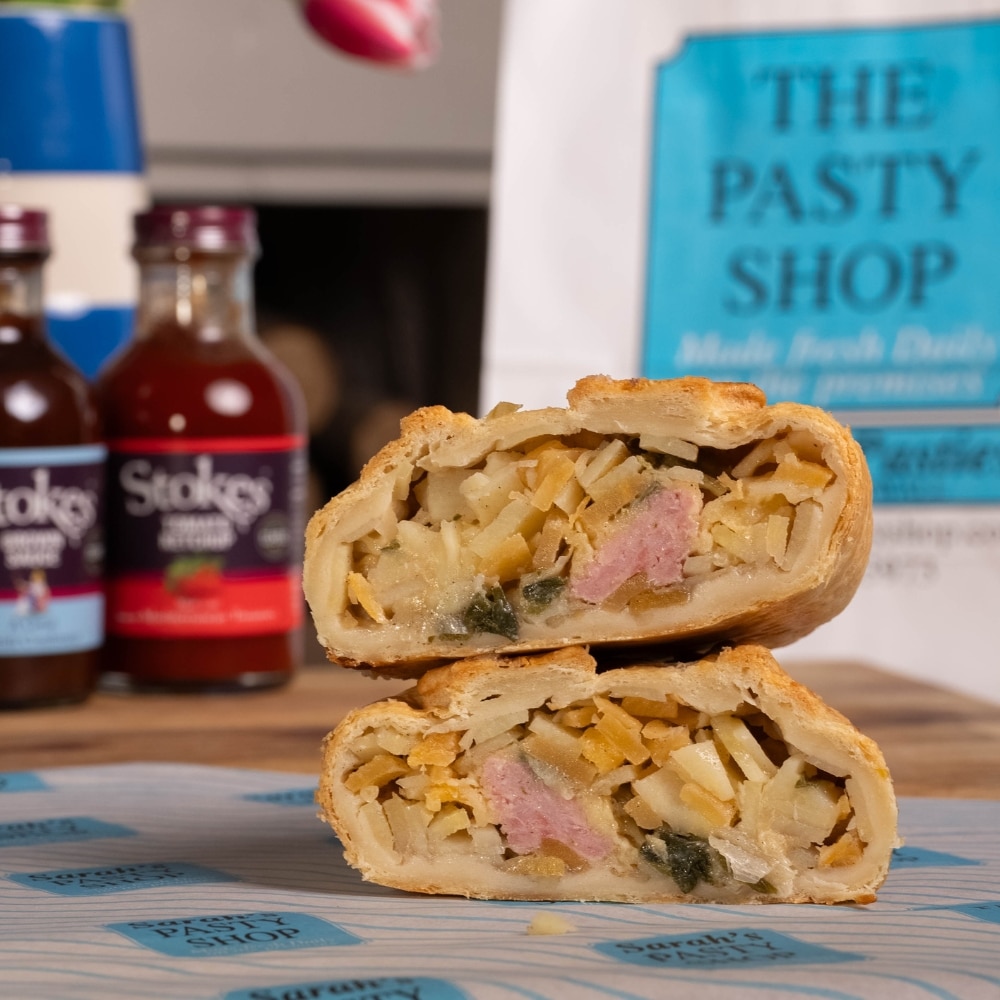 Bacon, Cheese & Leek Pasty (Box of 5) - Image 2